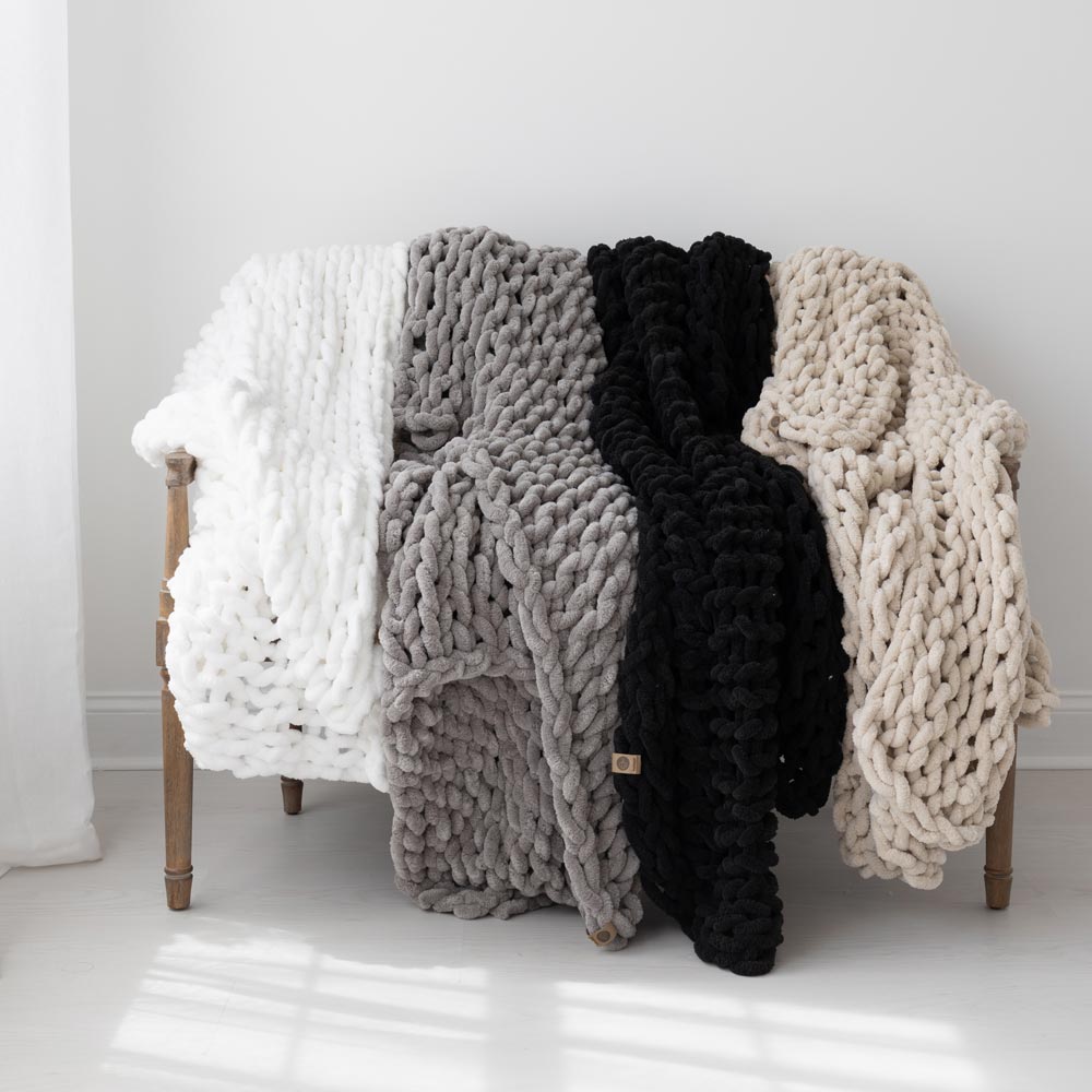 INFINITE CHUNKY KNIT BLANKET | MINKY | BIG - SAND