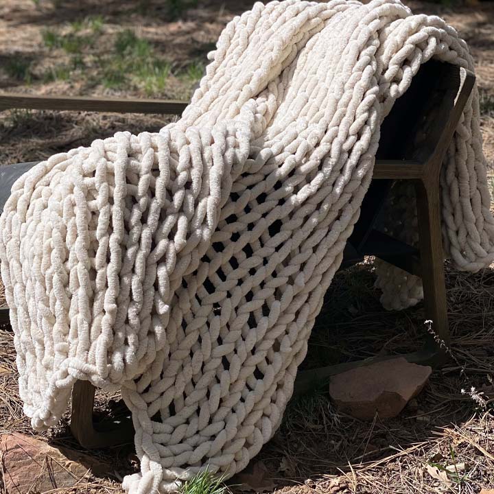 INFINITE CHUNKY KNIT BLANKET | MINKY | BIG - SAND